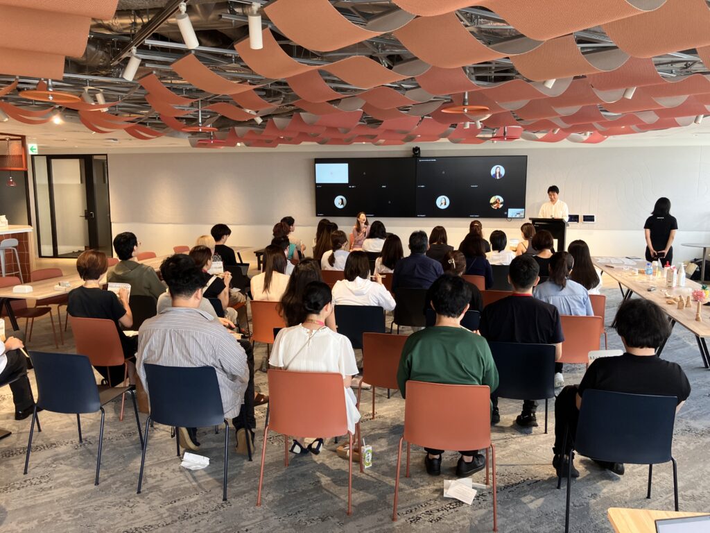 アドビ社のおしゃれなオフィスで開催。素敵な空間で生産性が上がりそうです！